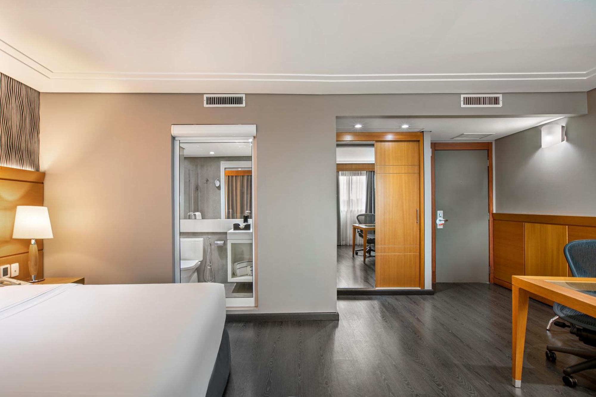 欧罗巴花园美利亚酒店 圣保罗 外观 照片 A sliding door